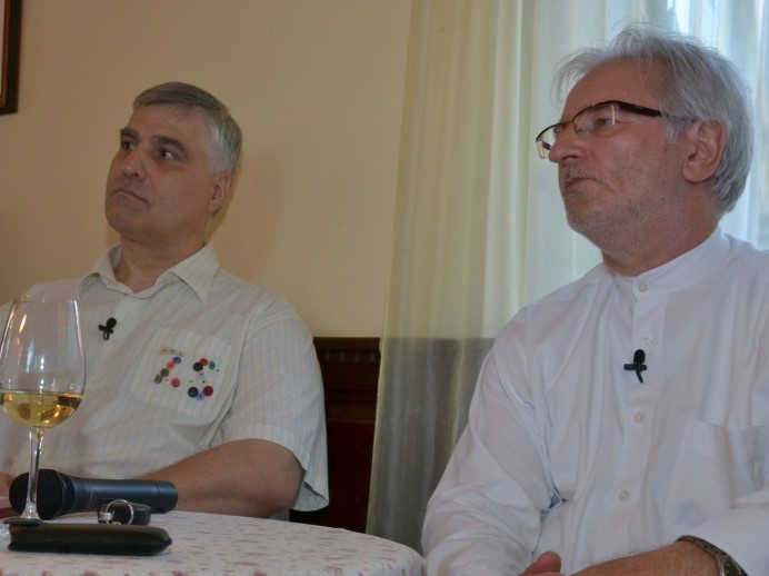 2015-06-04 Óvárosi esték Vereb Zsolt piarista iskolaigazgatóval